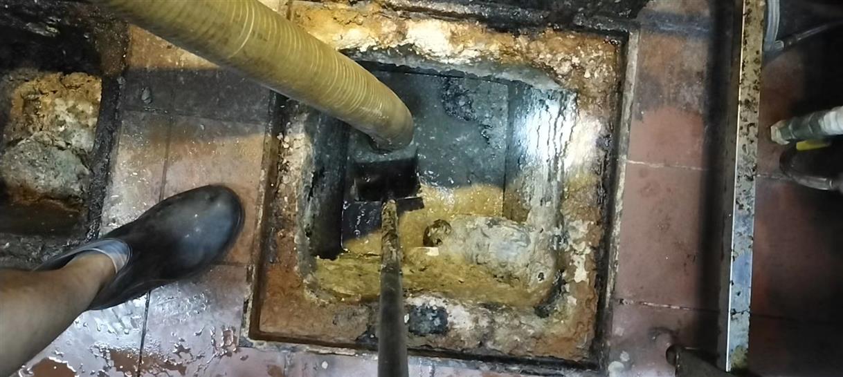 德安污水池清理一般都有毒气，怎么预防中毒呢？