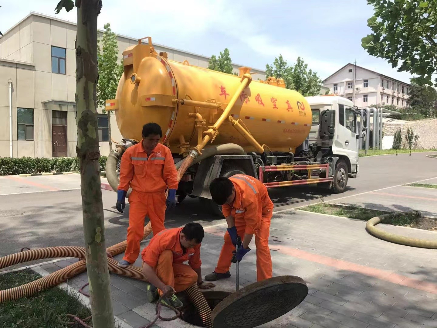 德安化粪池清理与5-8吨吸粪车施工效率分析